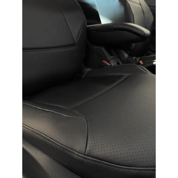 Housse auto sur mesure MALI PERFORE (simili)