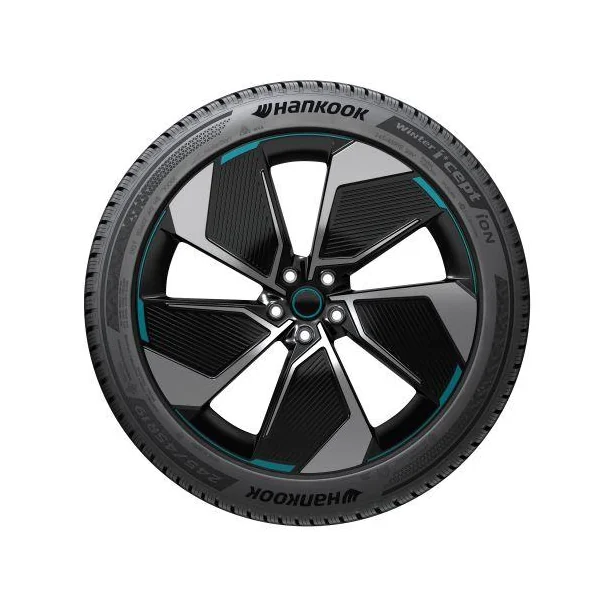 Pneu HANKOOK Winter I*Cept ION 235/40R19 96V XL